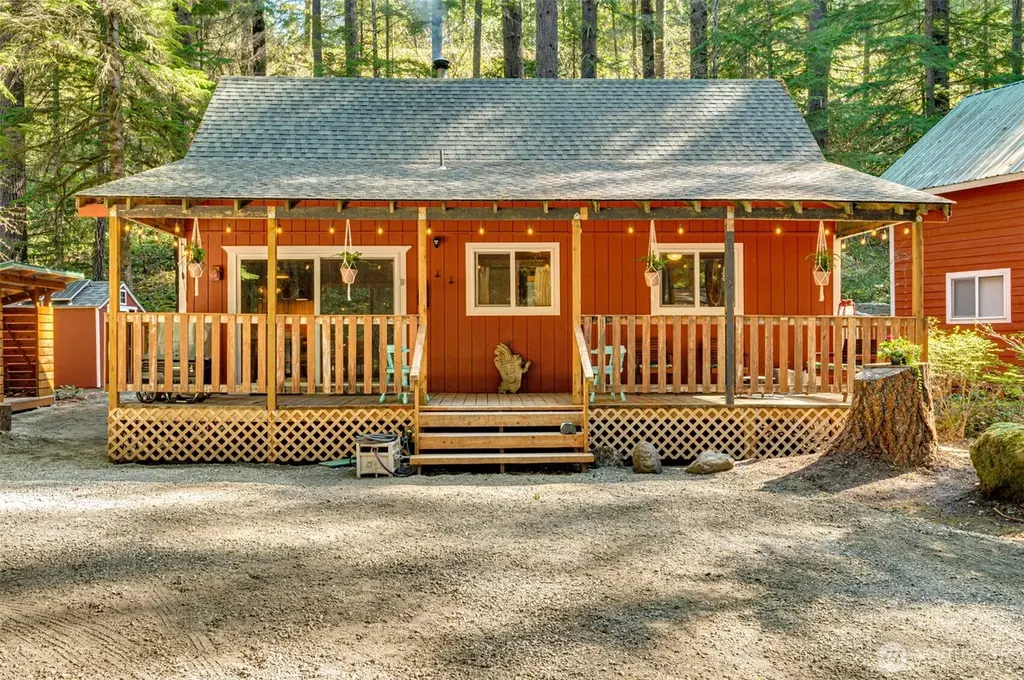 141 Northwoods Cabin