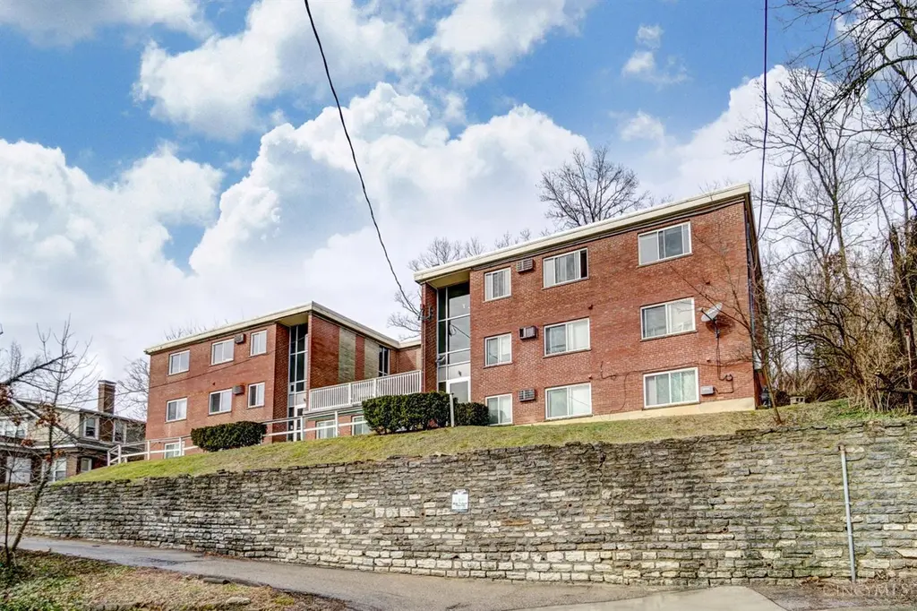 1668 Glen Parker Ave