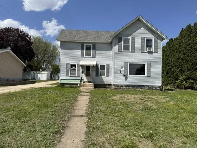125 Jackson St W