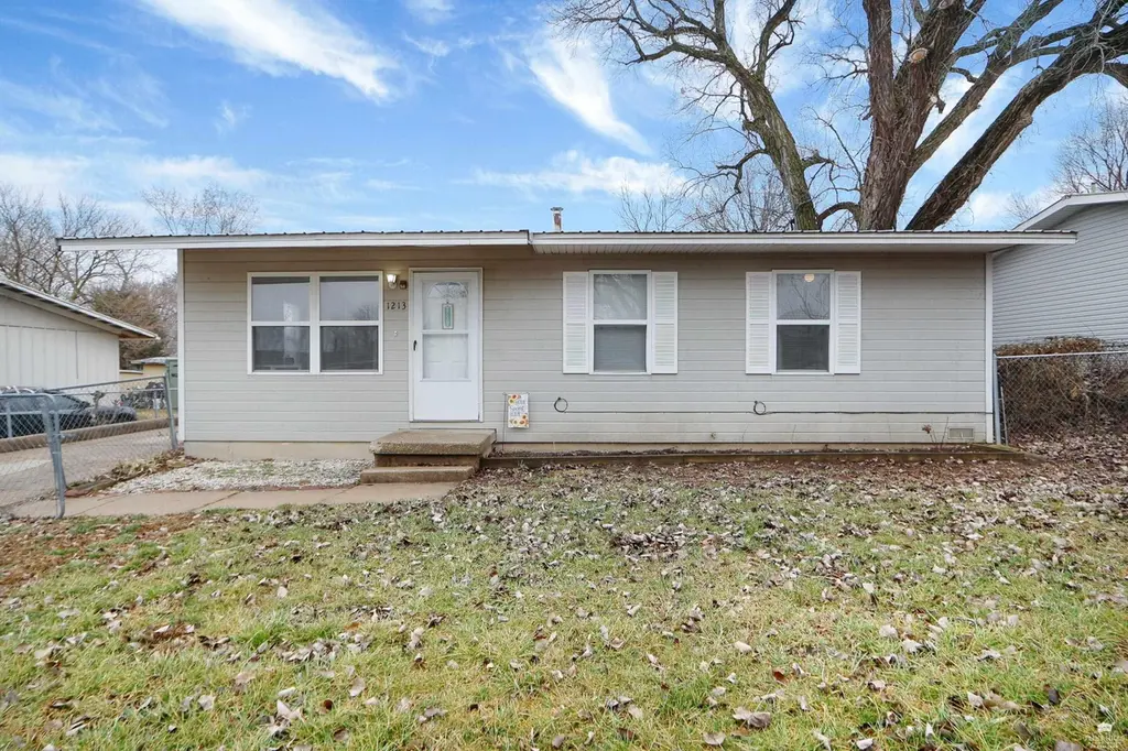 1213 Marshall Dr