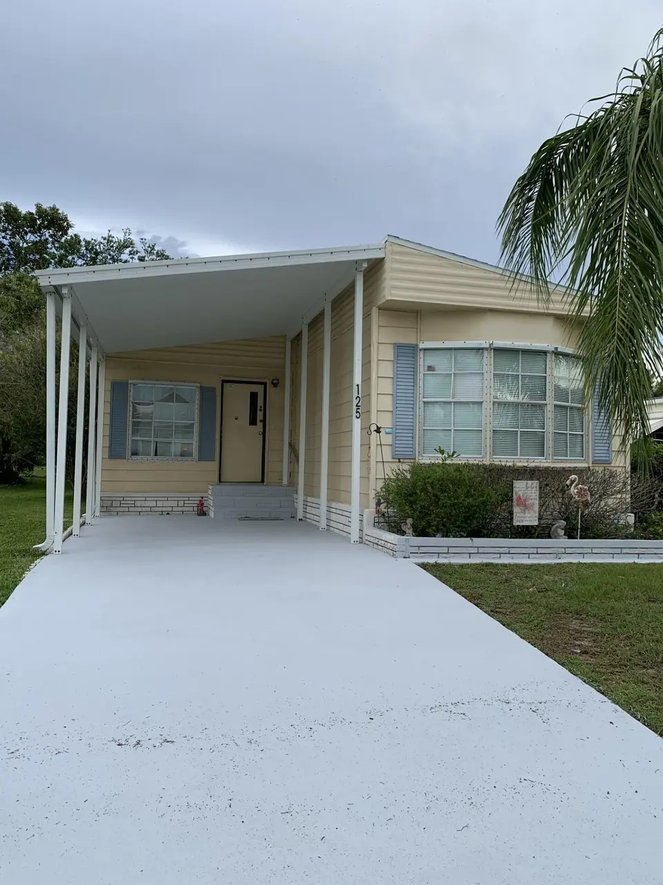 125 E Caribbean
