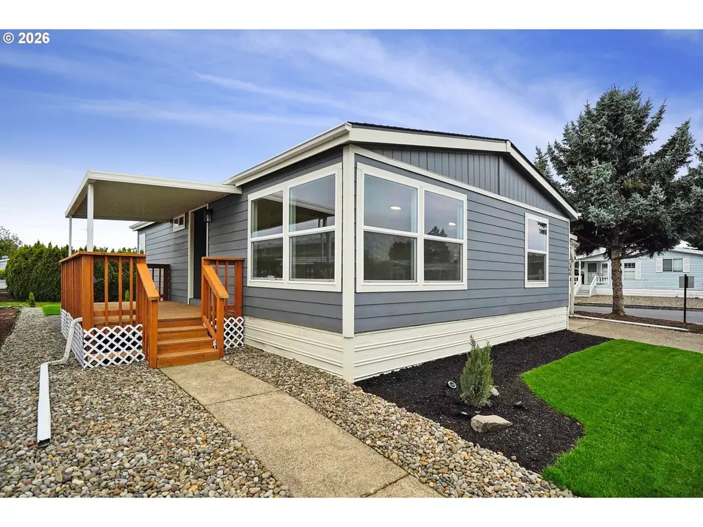2768 Oakland Loop SE