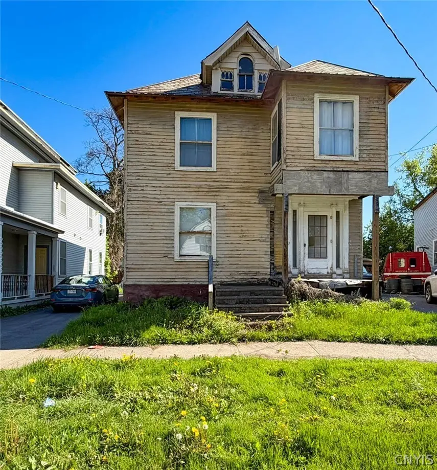 28 Noyes St
