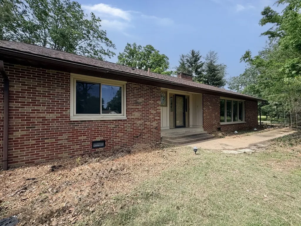 1400 Miller Dr