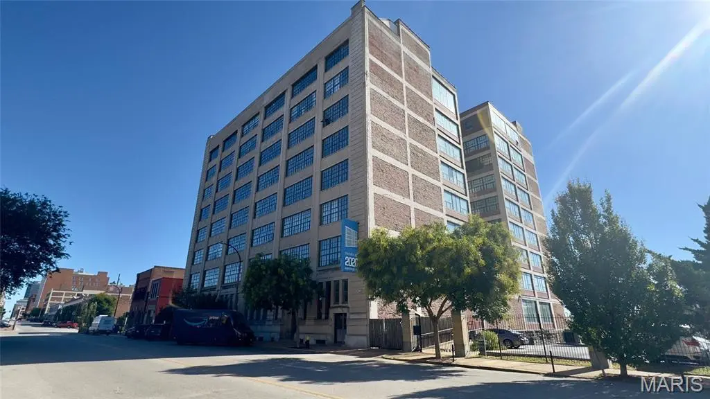 2020 Washington Ave #710