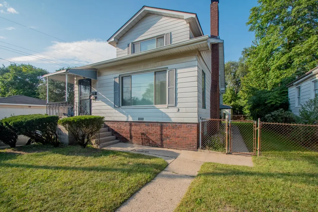 1220 W 41st Ave