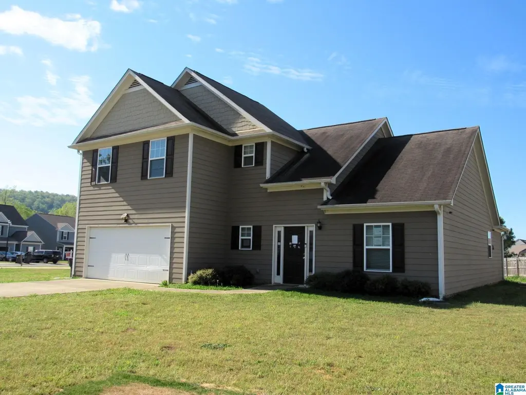 685 Clover Cir