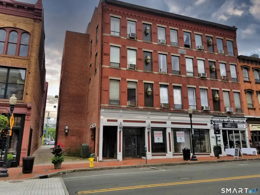 94 Washington St #14