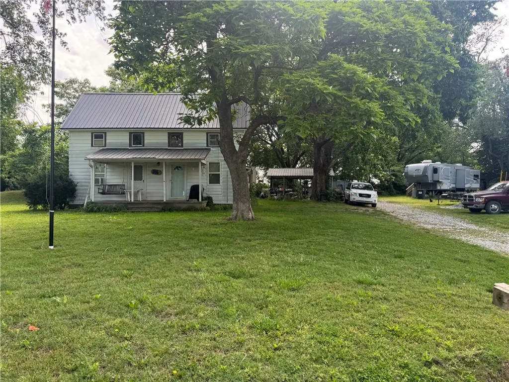 19066 Clear Water Rd