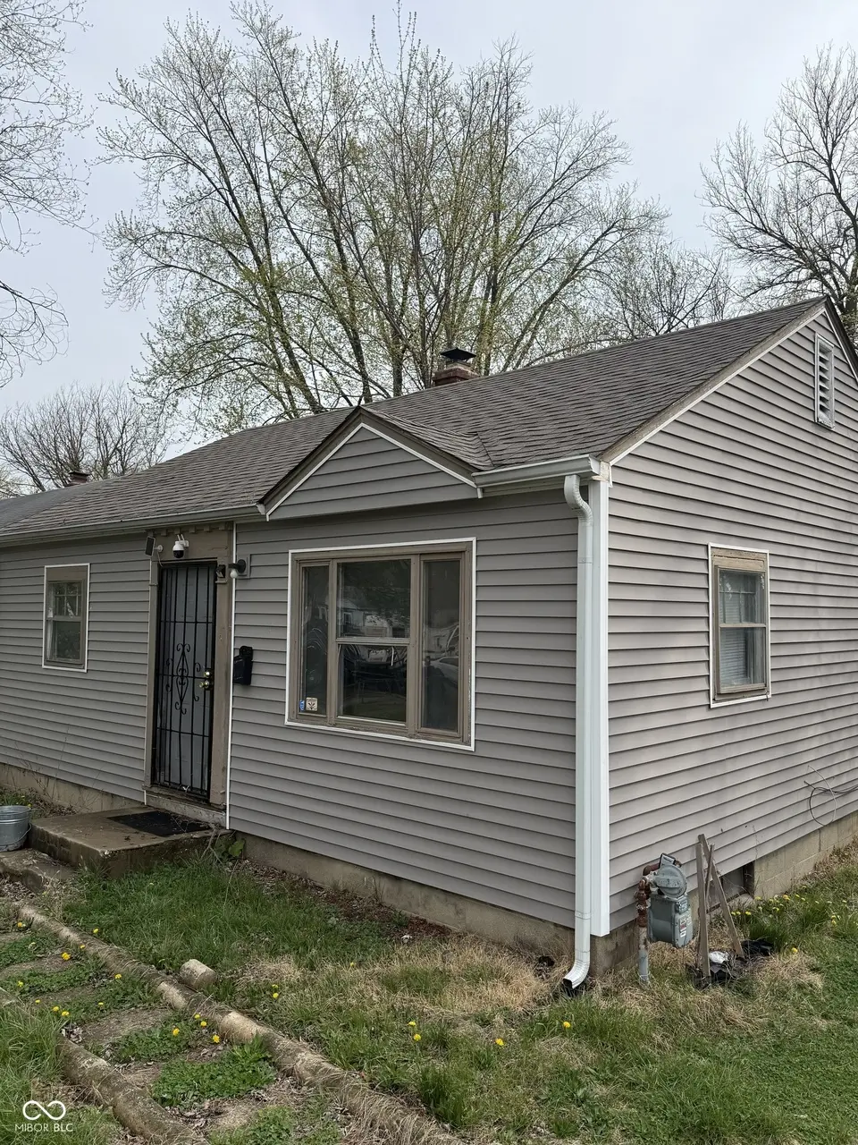 2005 Sharon Ave