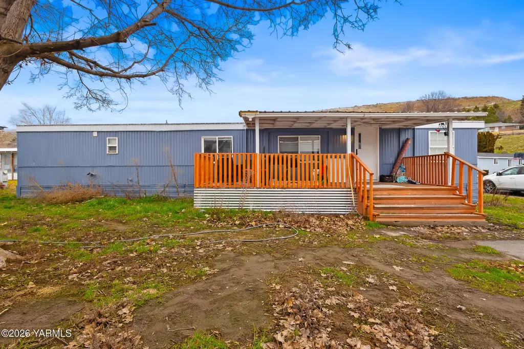 2205 Butterfield Rd #241