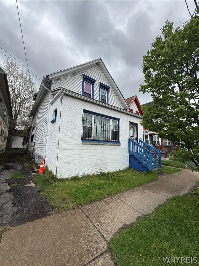 681 Best St