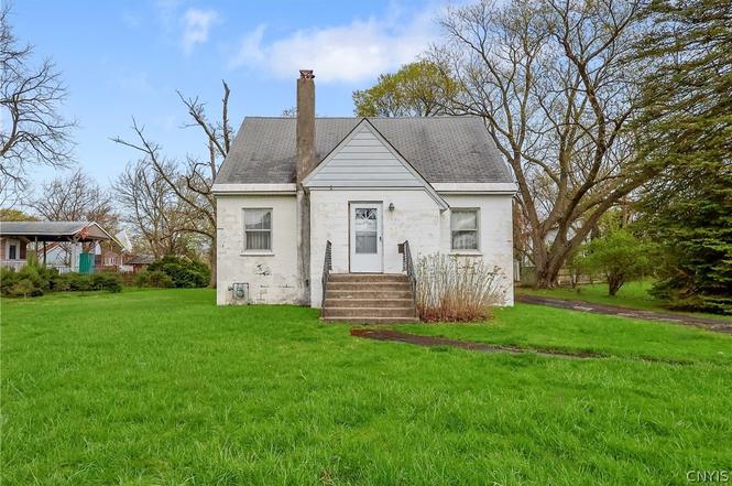 112 Gillespie Ave