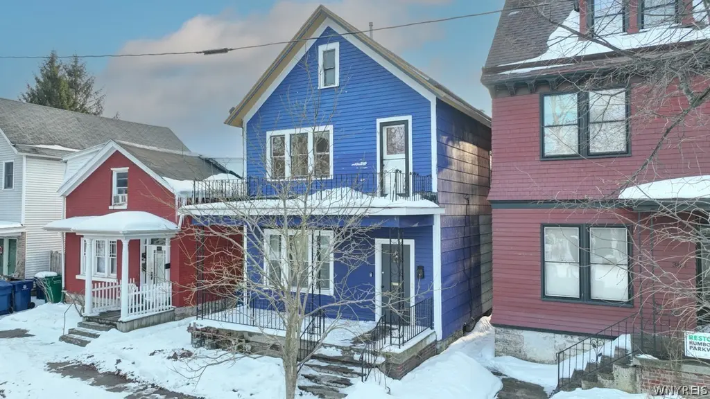 364 West Ave