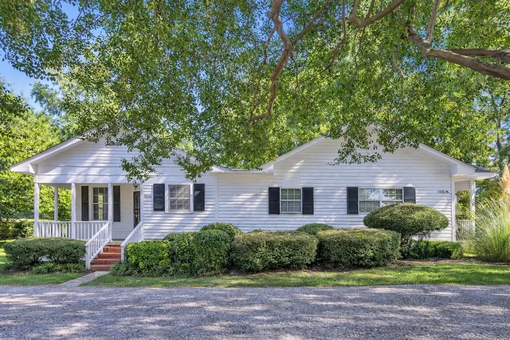 308 Belvedere Clearwater Rd