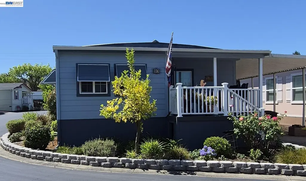 3263 Vineyard Ave., #97 #97