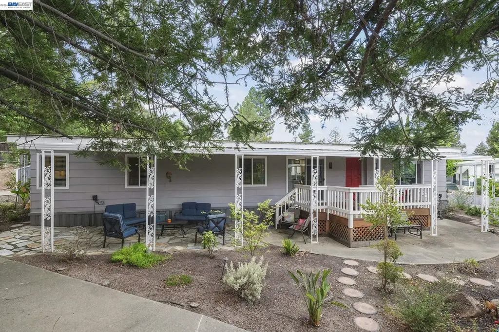 3231 Vineyard Ave., #70 #70