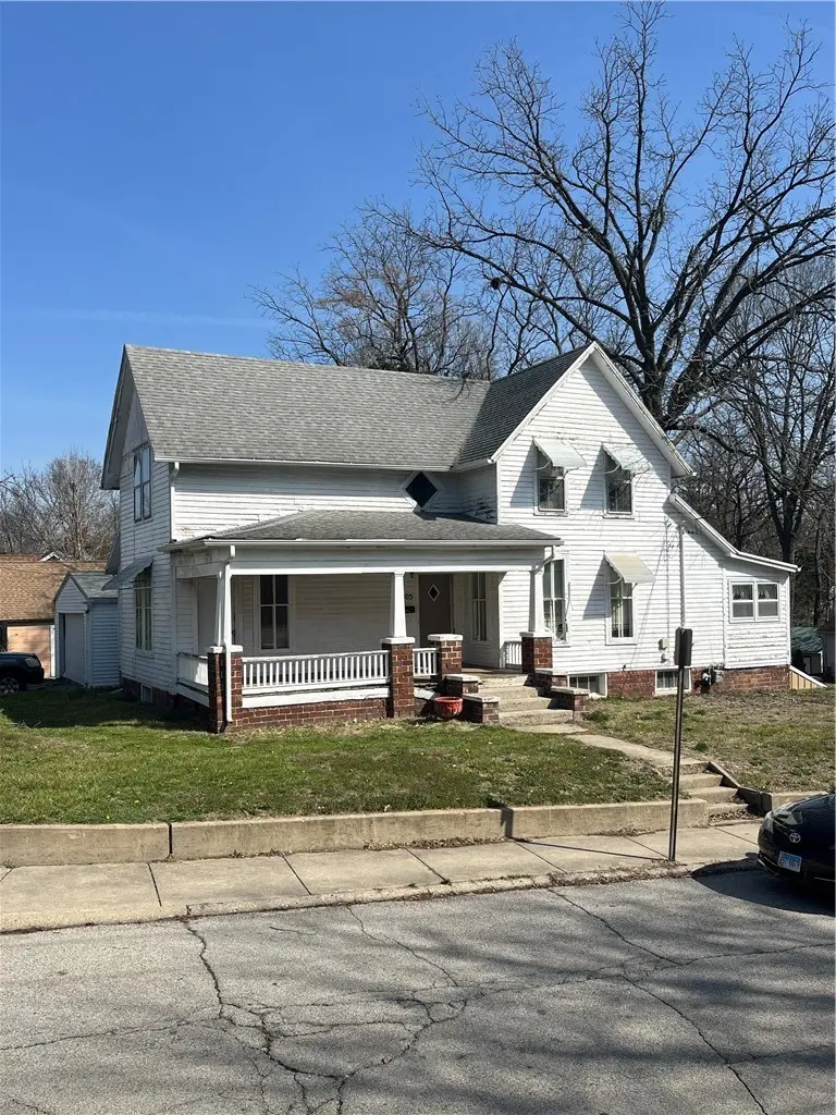 805 Harrison Ave