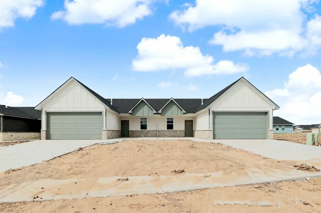 12820 W Red Rock