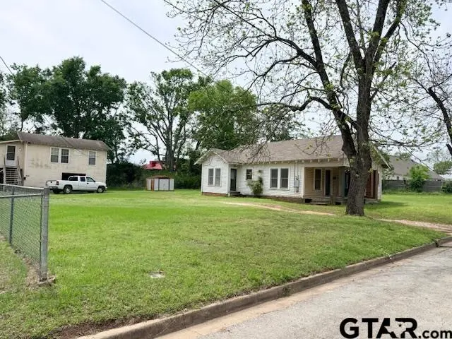 803 Kelly St