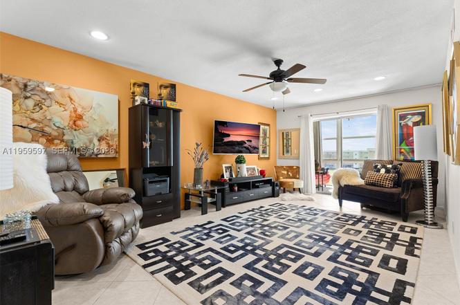 130 NE 26th Ave #4040