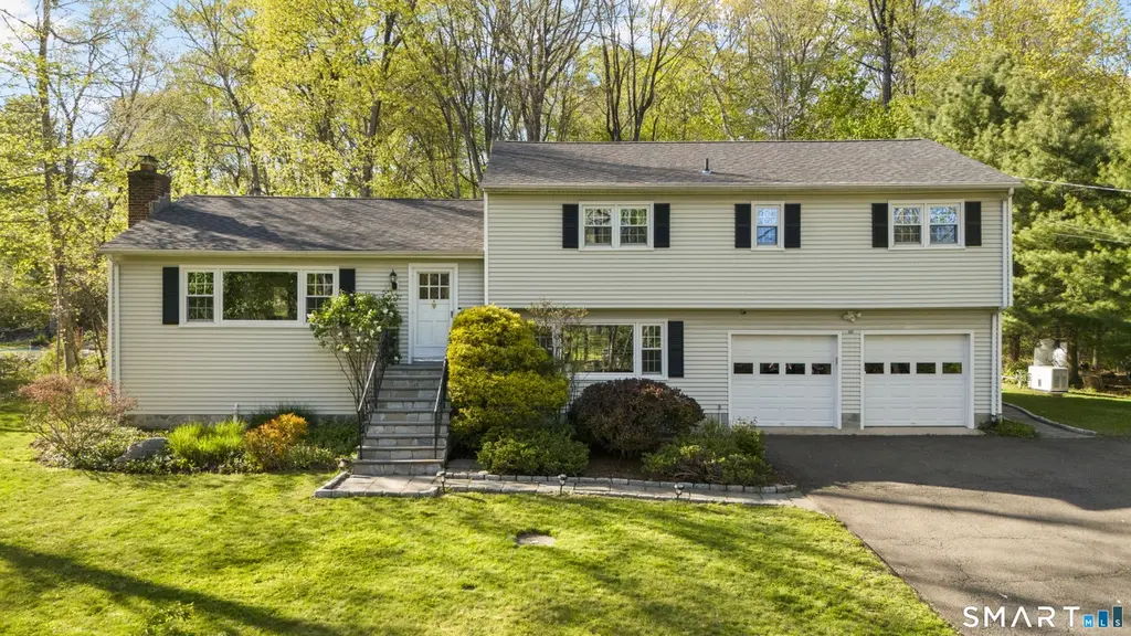 167 Larkspur Rd