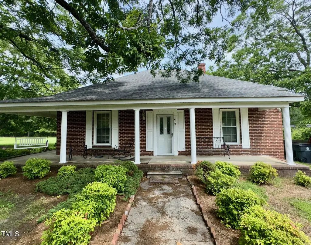 410 High St