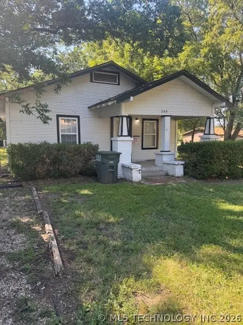 200 S 12th Ave