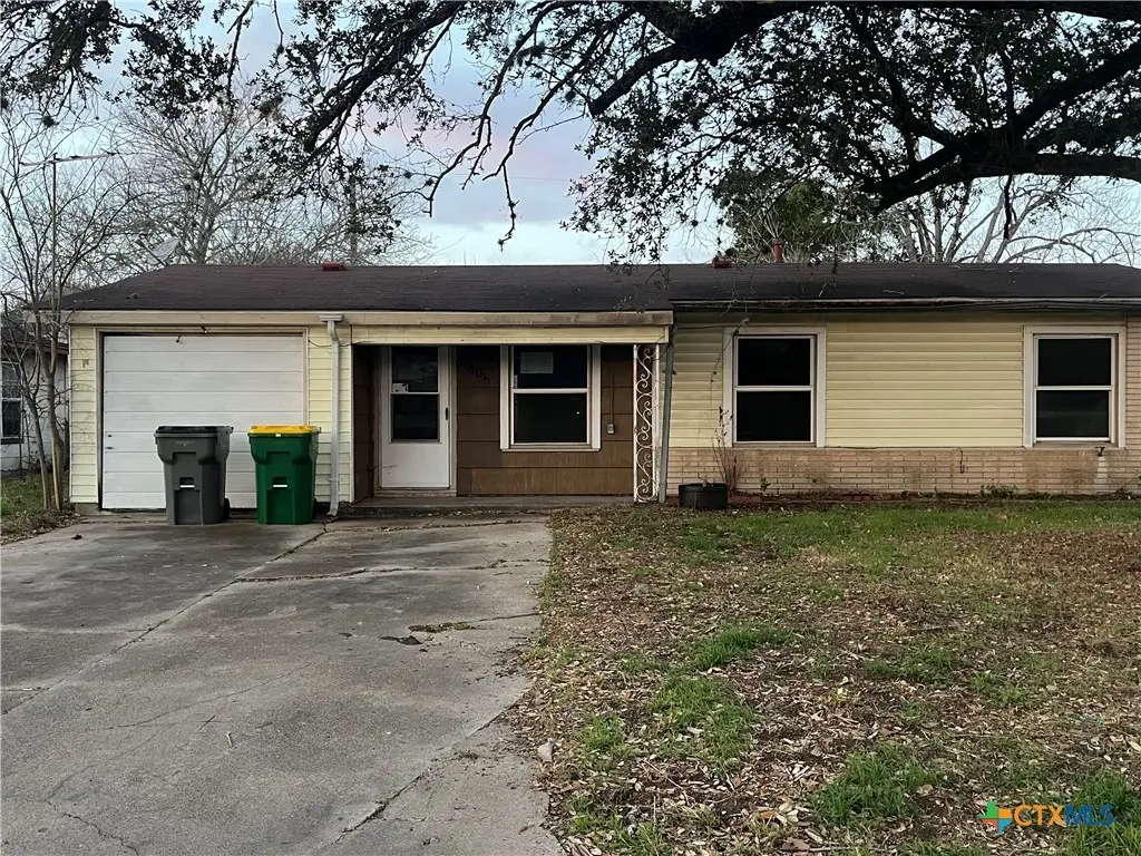 806 E Polk Ave