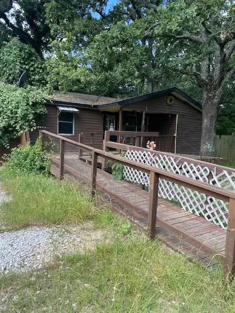 140 Garrett Ln