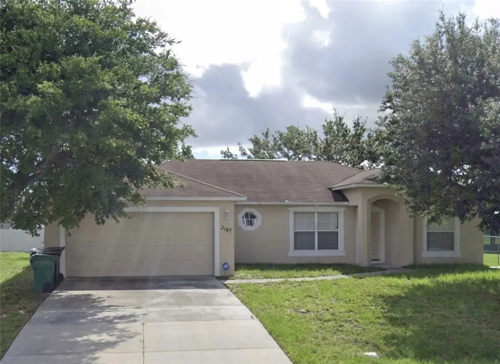 2187 SW Cameo Blvd