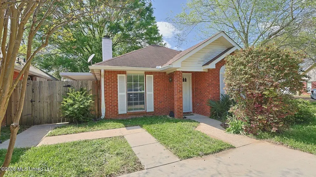 3007 Willow Dr