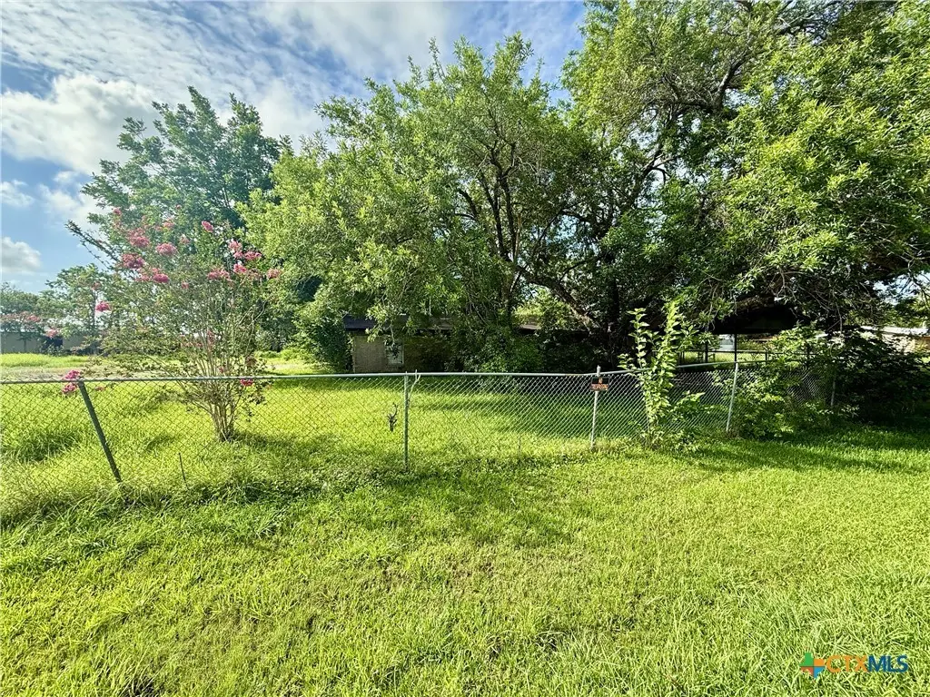 51 Bayou Dr