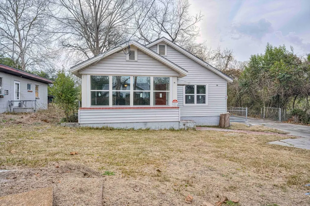 1934 Haynie Dr
