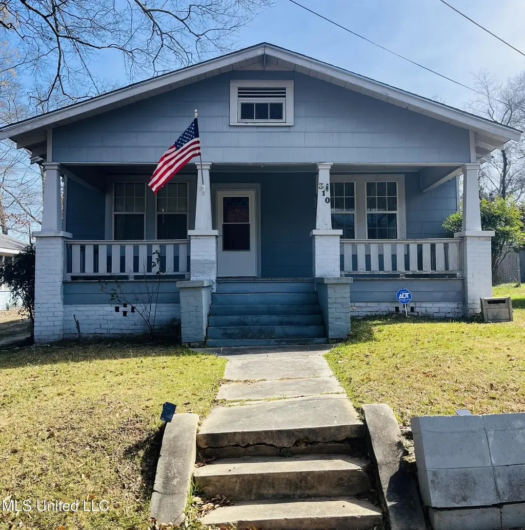 310 Burke Ave