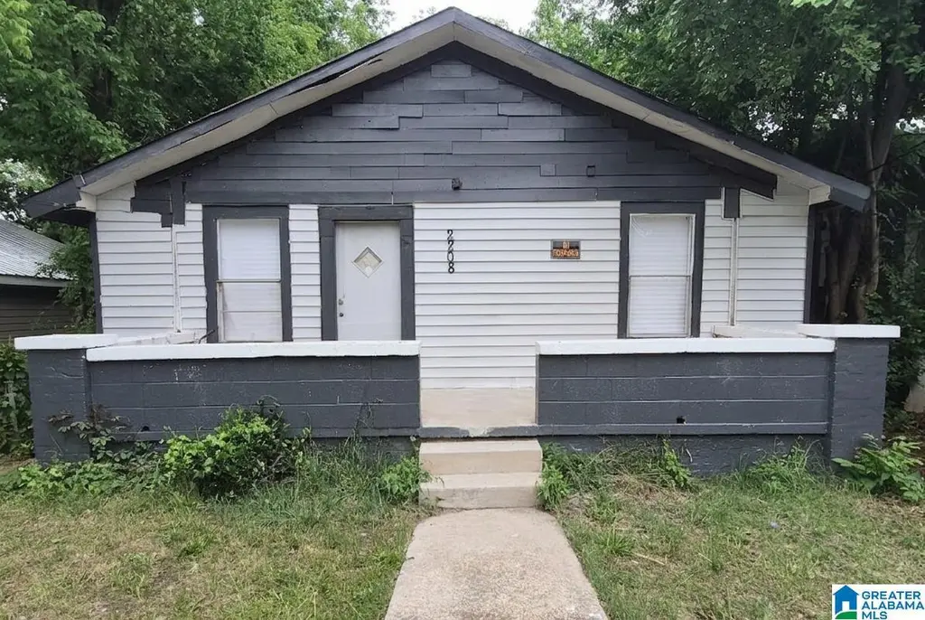 2208 Mayfield Ave SW