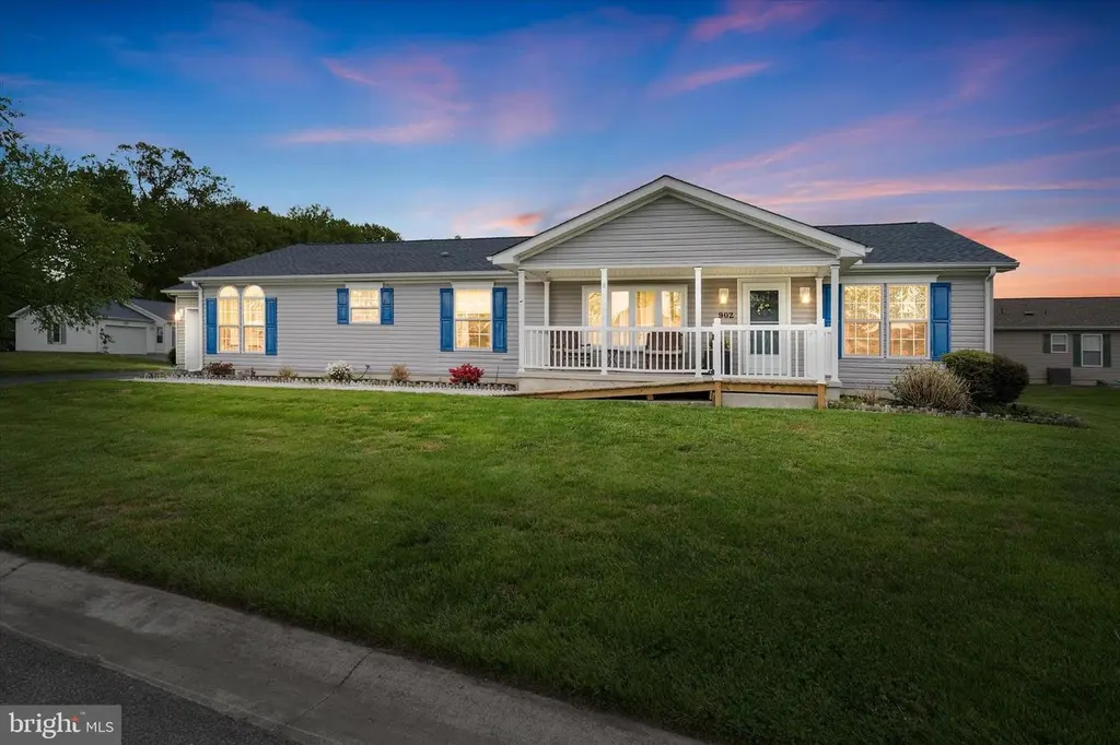 902 Jonathan Dr #902