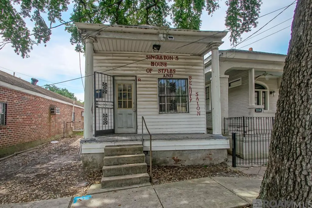 2110 Jackson Ave