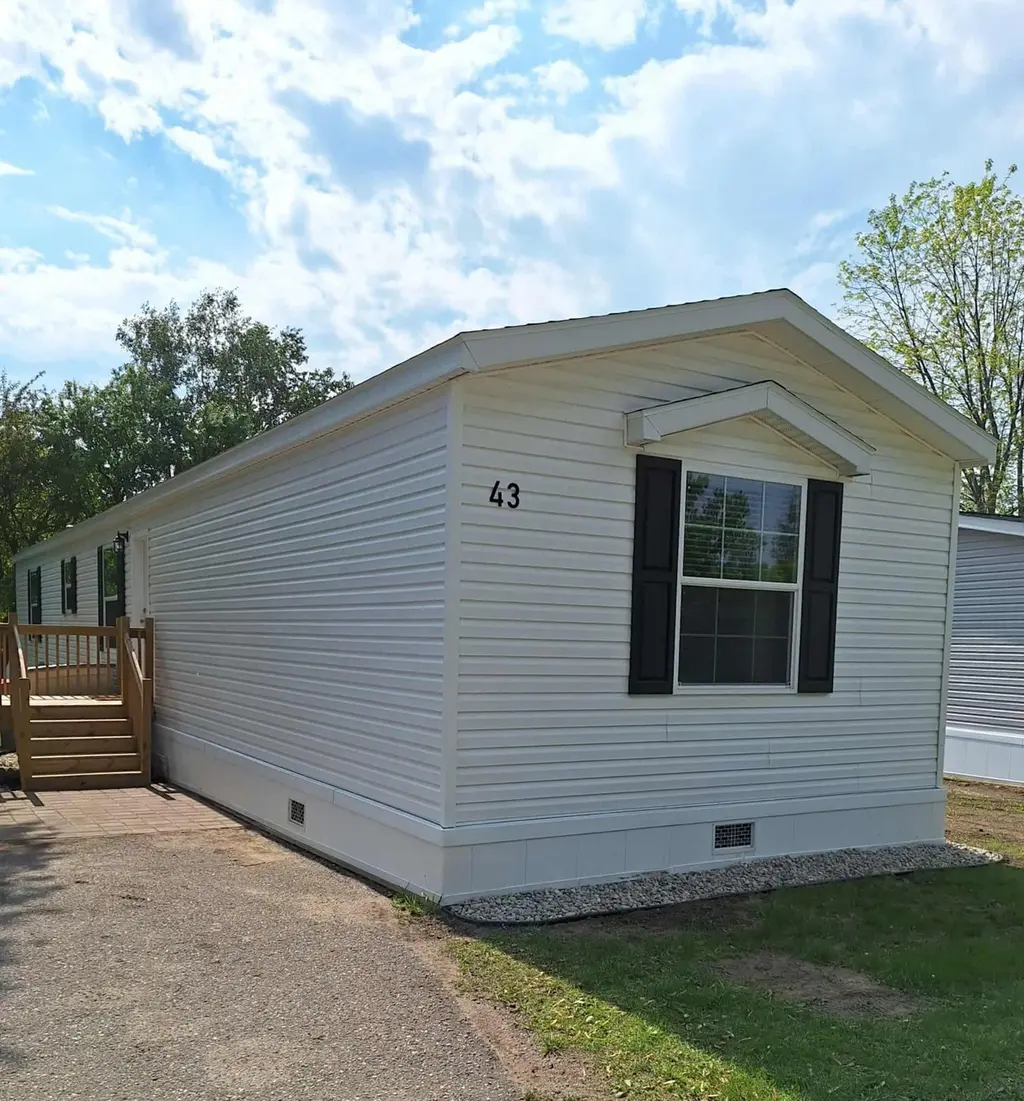 215 N Mckay Ave #43