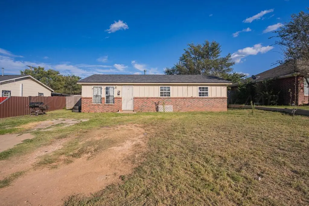 2714 Oak Dr