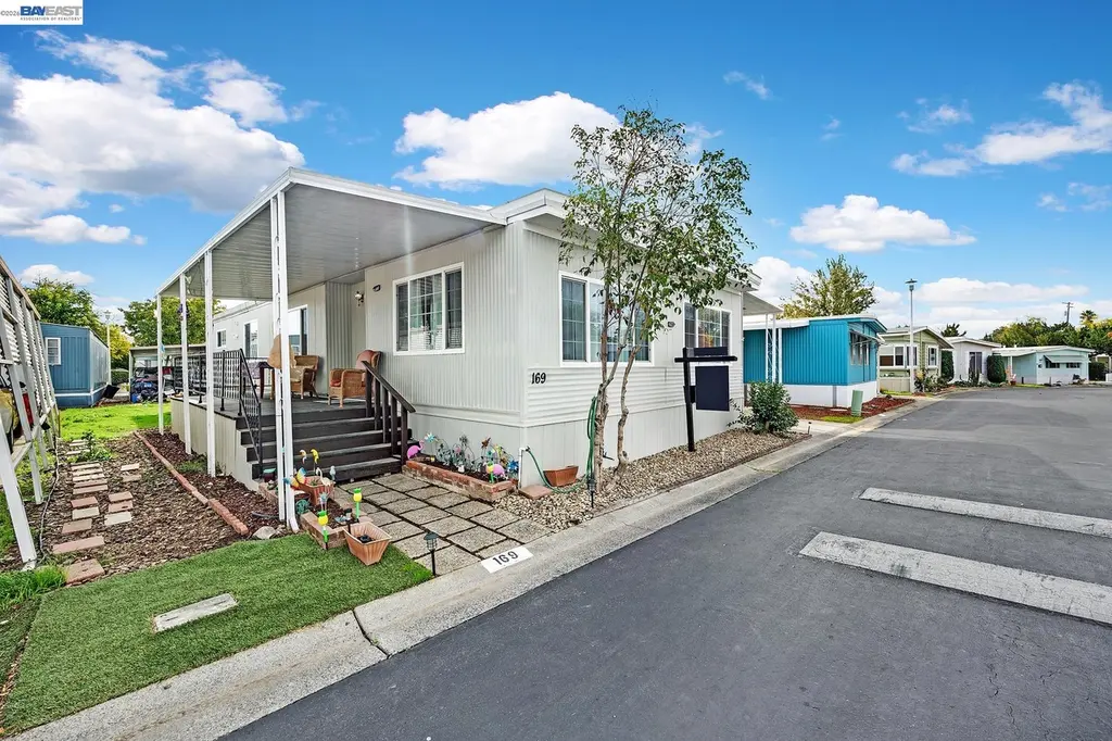 5040 Jackson St Spc #169 #169