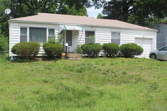 1501 Akron Dr