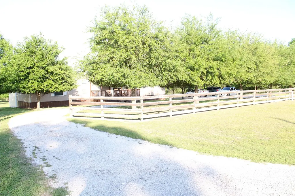 644 Fm 2679 Rd