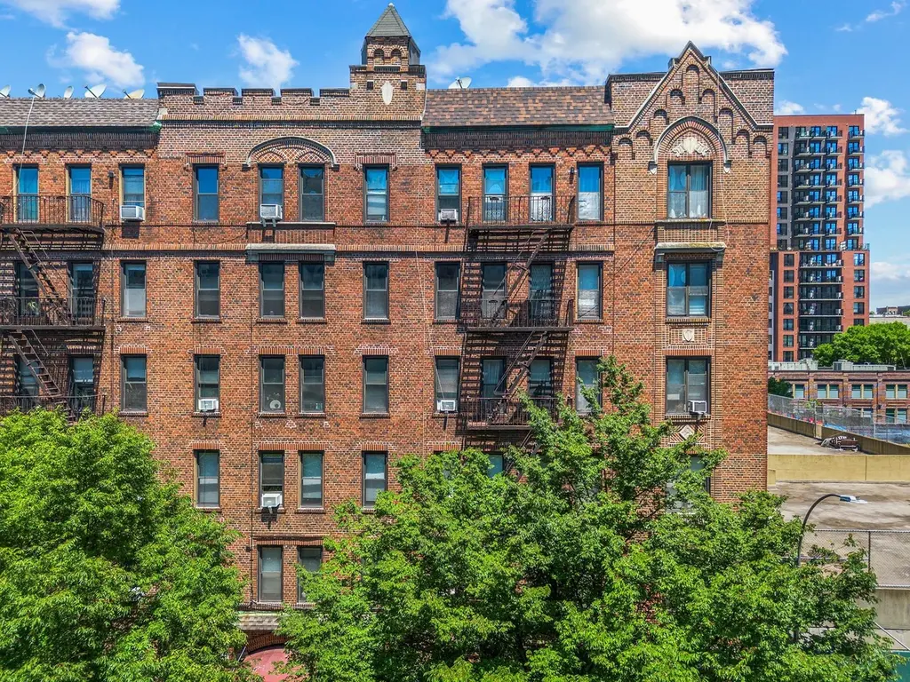 35 Crown St Unit 3B