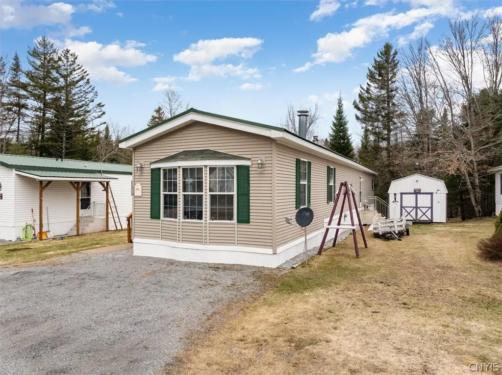 114 Lecours Dr