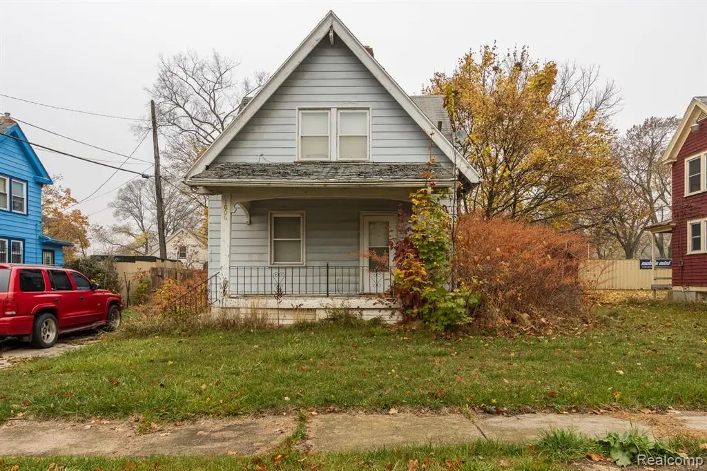 1006 W Dayton St