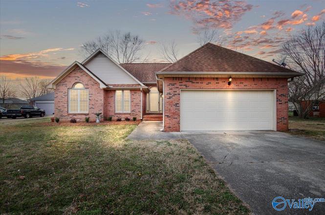 144 Tammy Gaines Ln