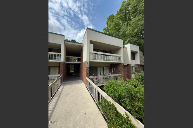 500 Umstead Dr Unit 208