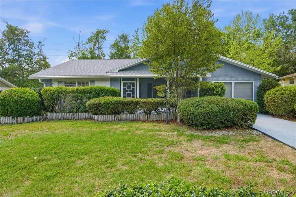 388 W Sugarmaple Ln