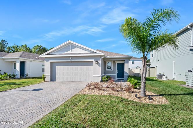 377 Crestwind Dr